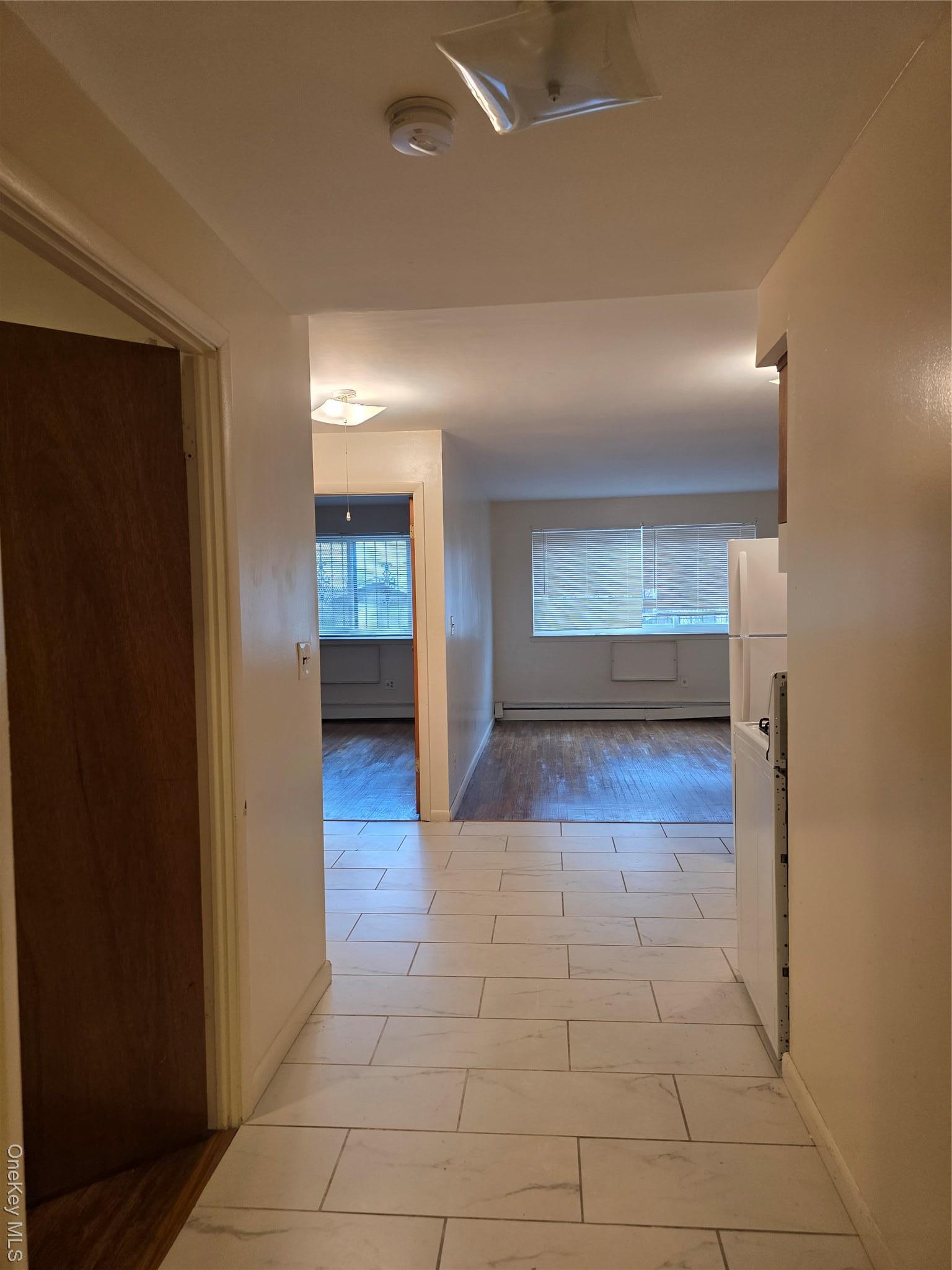 Apartment Ely  Bronx, NY 10469, MLS-946132-4
