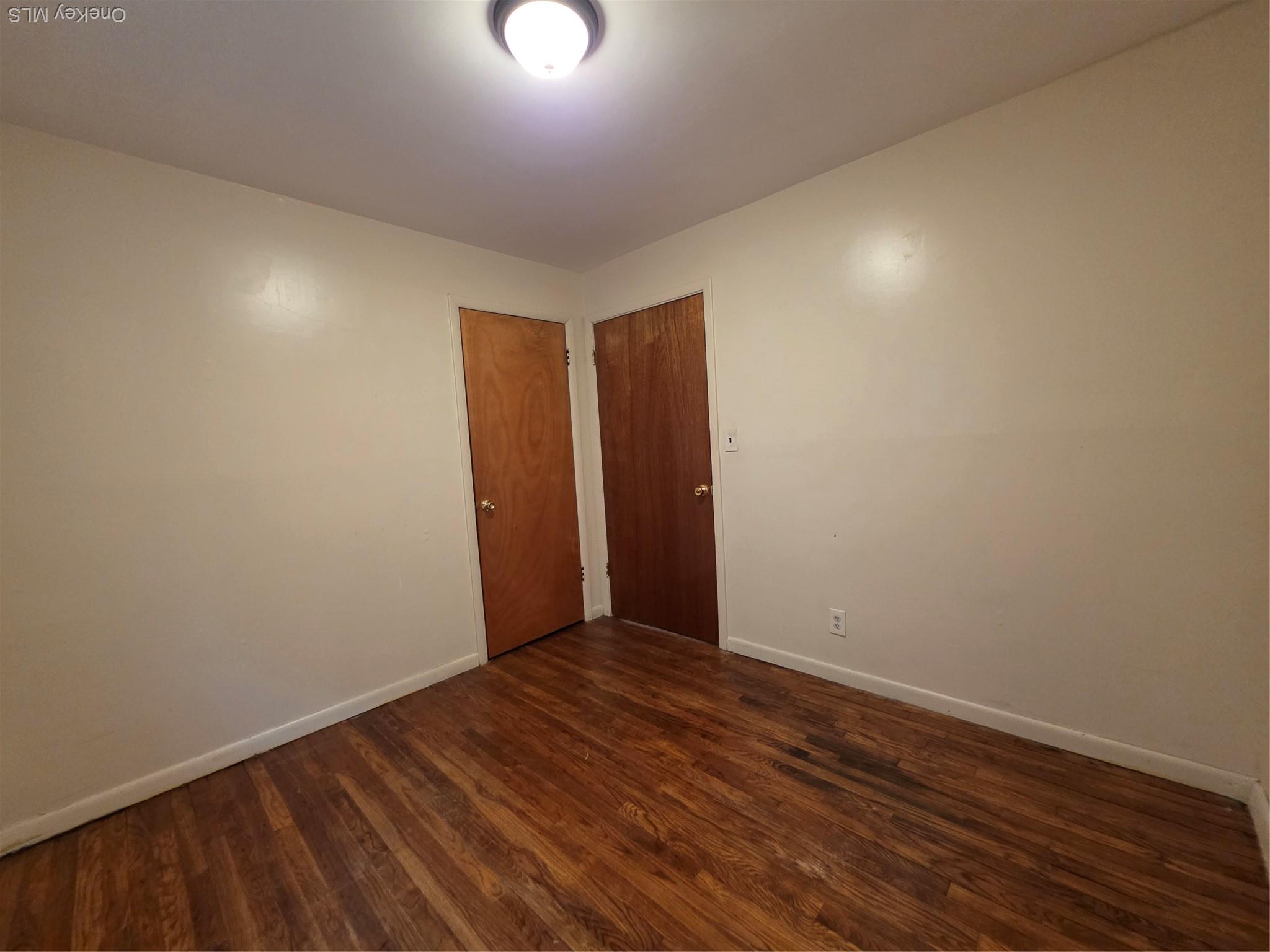 Apartment Ely  Bronx, NY 10469, MLS-946132-9