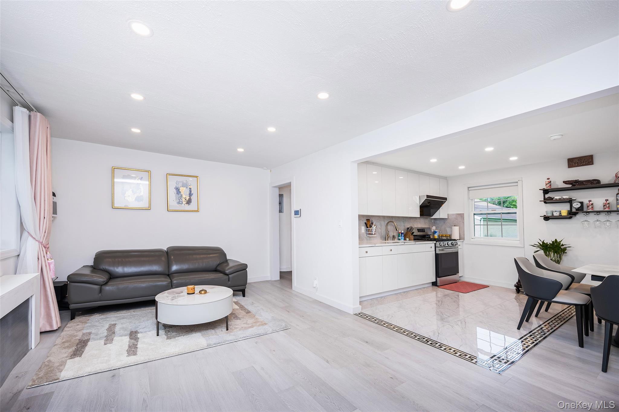 Coop 65th  Queens, NY 11364, MLS-946163-4