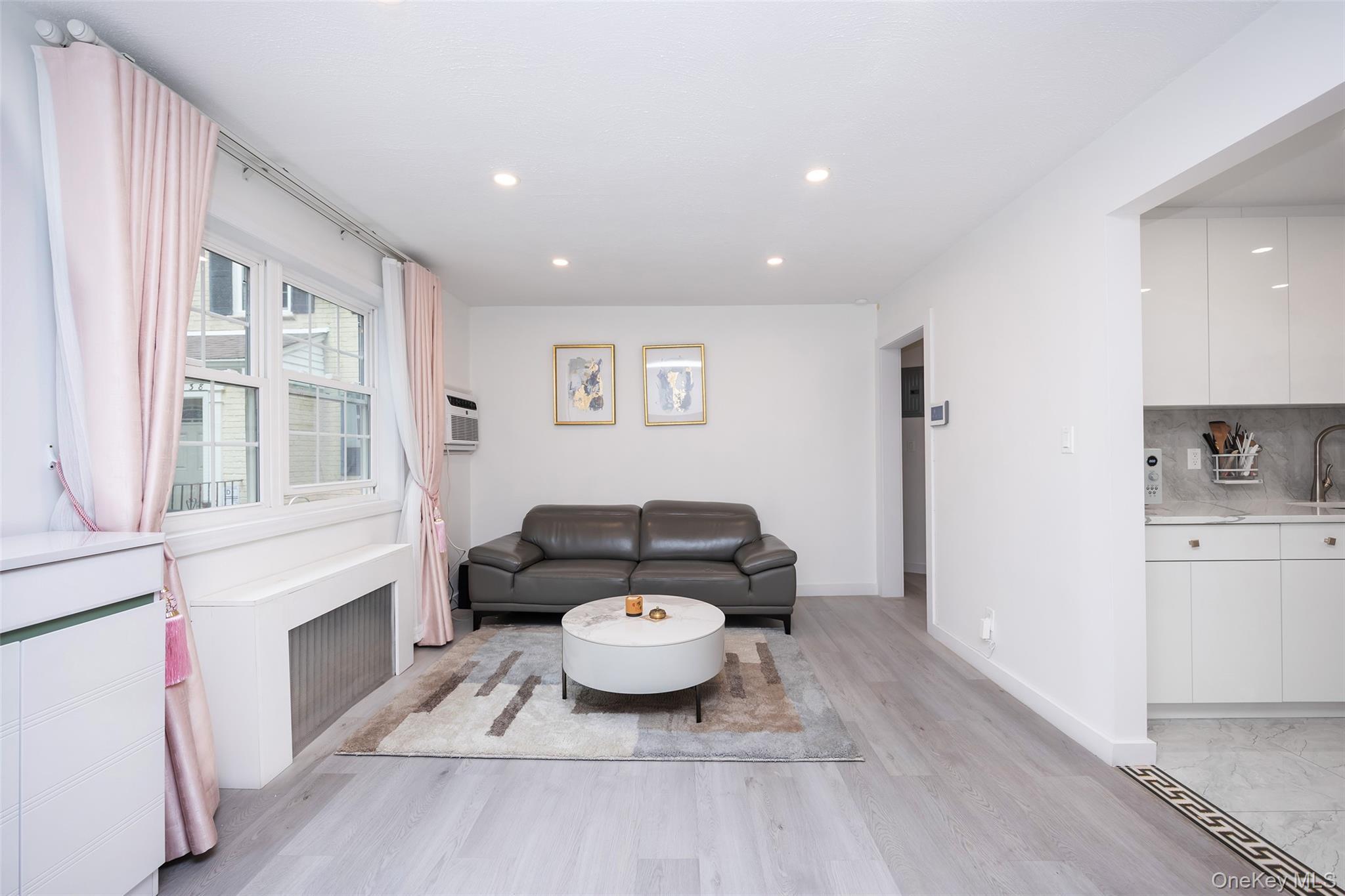 Coop 65th  Queens, NY 11364, MLS-946163-5