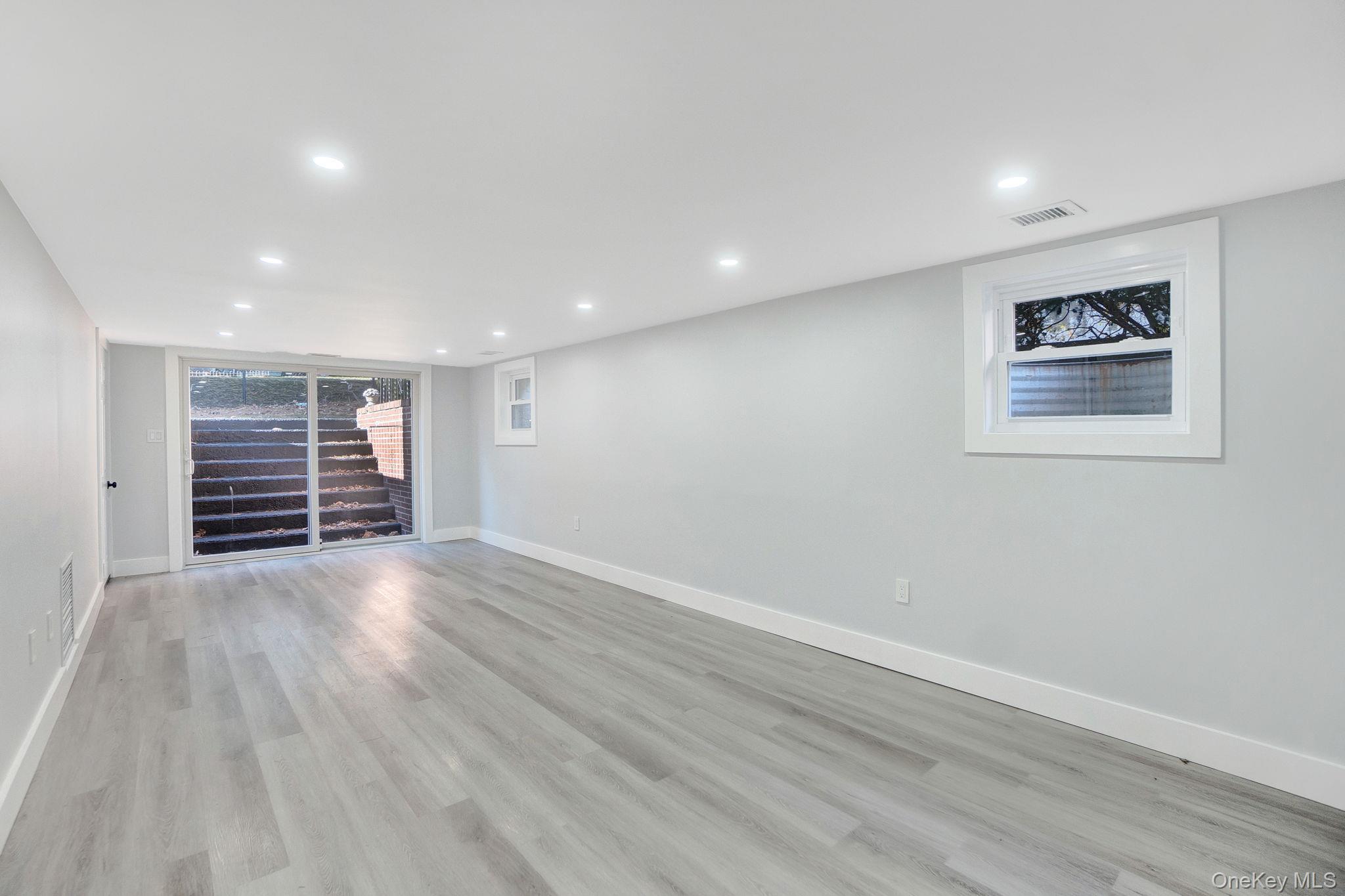 Single Family 244th  Queens, NY 11362, MLS-946181-21