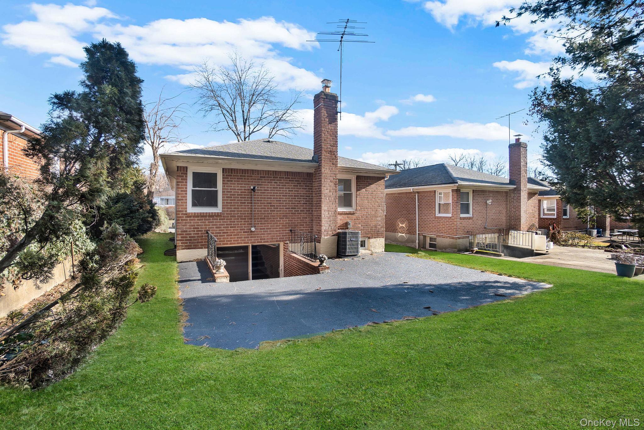 Single Family 244th  Queens, NY 11362, MLS-946181-31