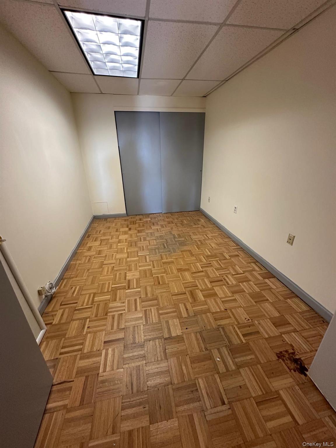 Commercial Lease Tremont  Bronx, NY 10465, MLS-946200-6