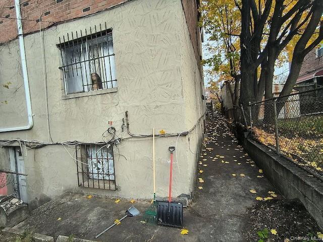 Single Family Radcliff  Bronx, NY 10469, MLS-946207-17