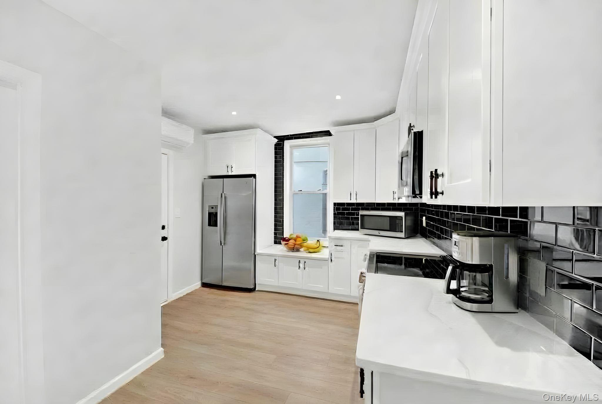 Single Family Fenton Bronx, NY 10469, MLS-946220-5