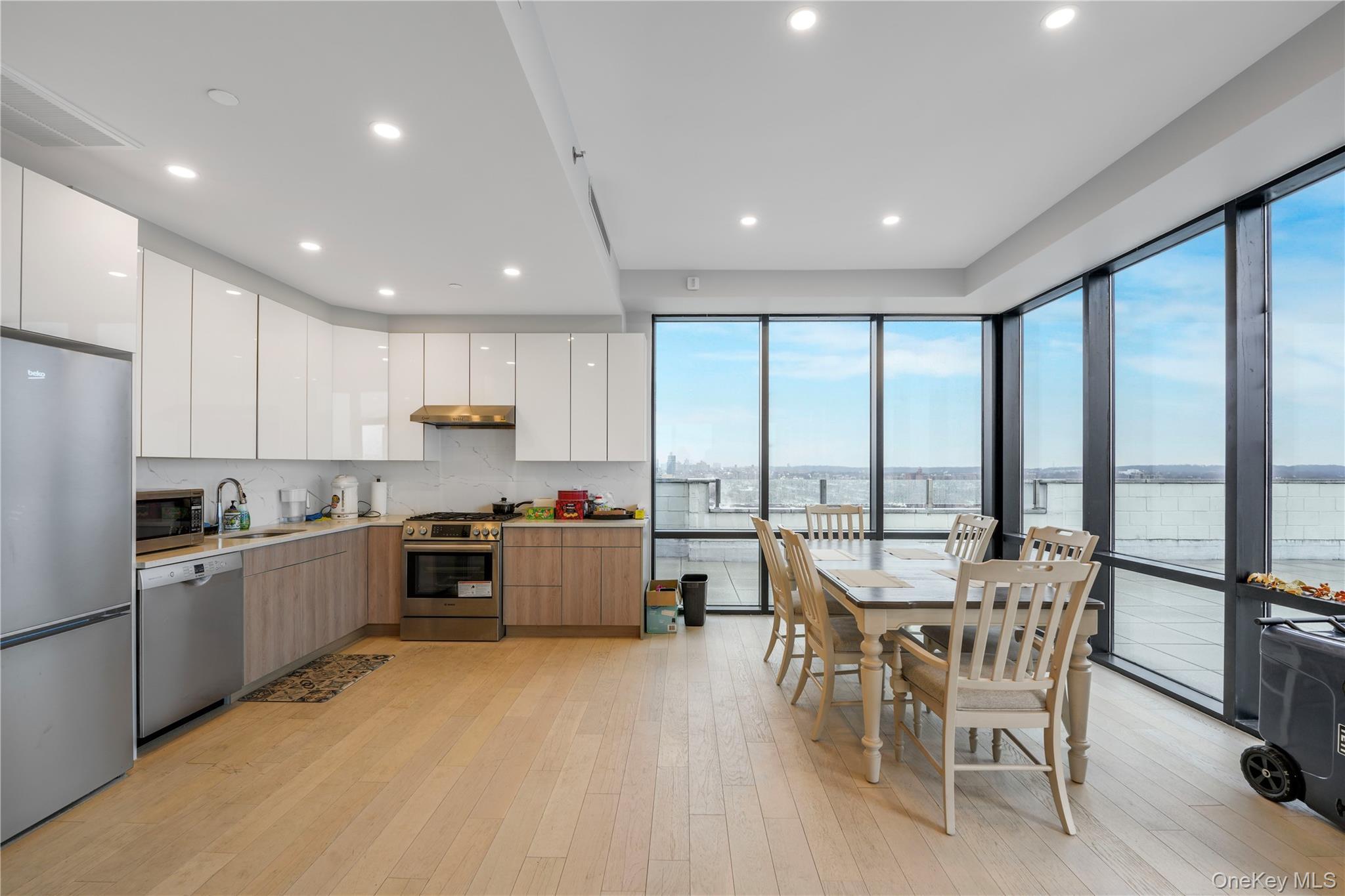 Condo Justice  Queens, NY 11373, MLS-946283-3