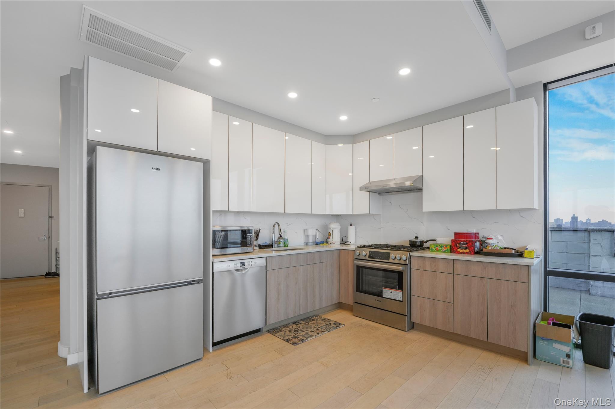 Condo Justice  Queens, NY 11373, MLS-946283-8