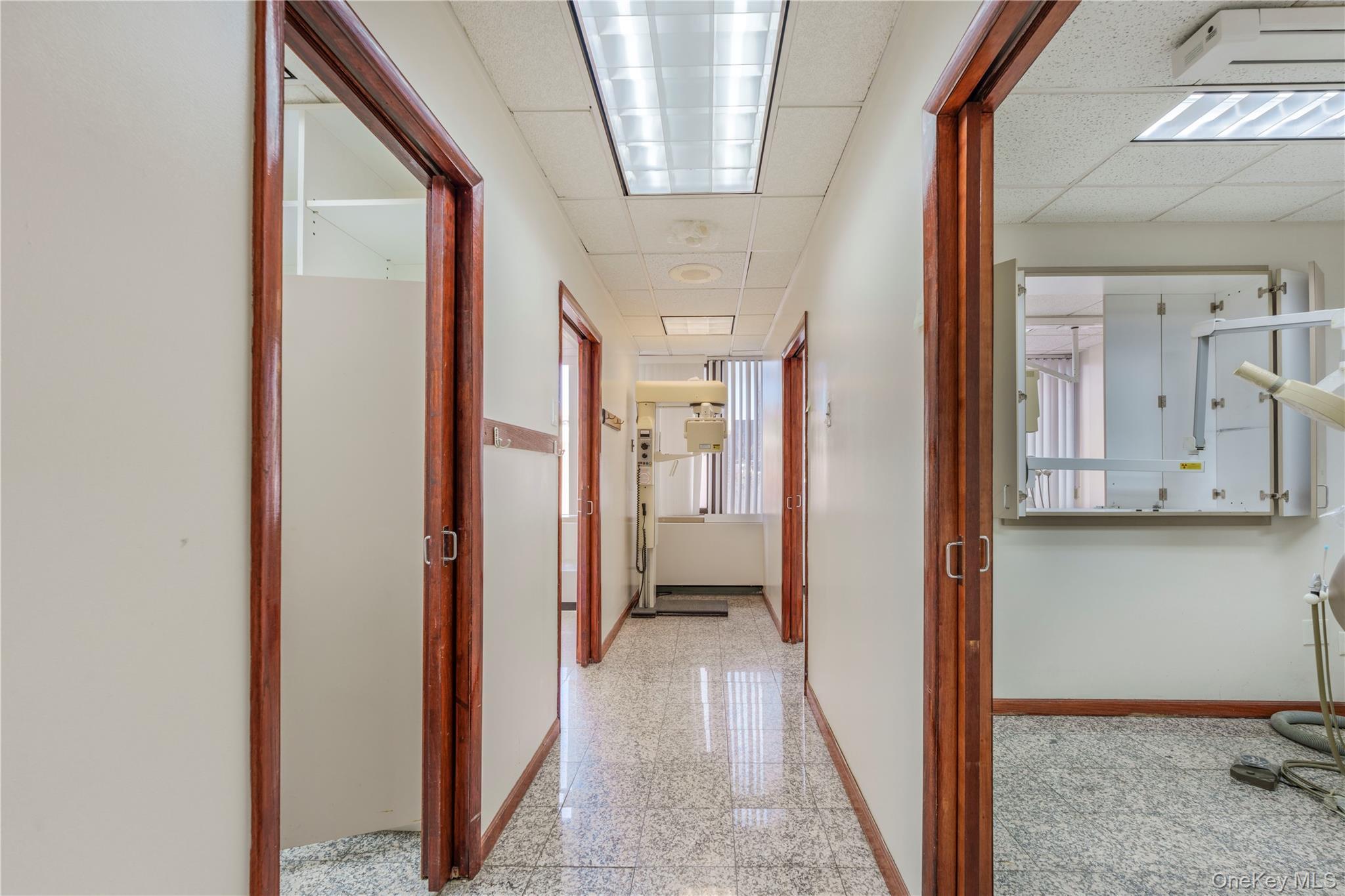 Commercial Lease Main  Queens, NY 11355, MLS-946321-11