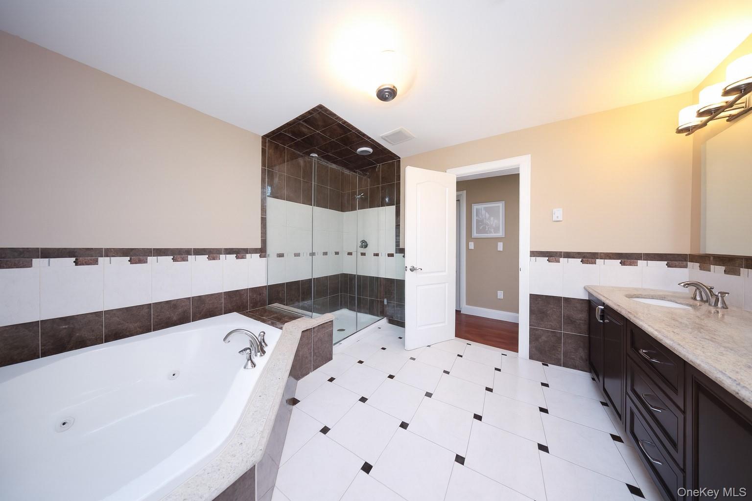 Single Family Highland  Staten Island, NY 10308, MLS-946330-12