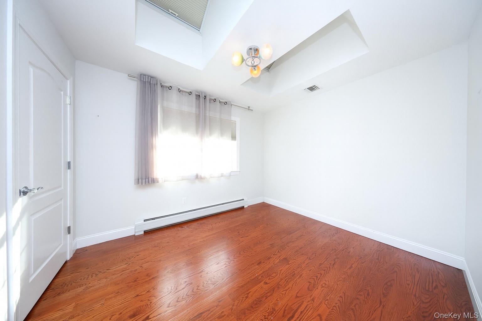 Single Family Highland  Staten Island, NY 10308, MLS-946330-16