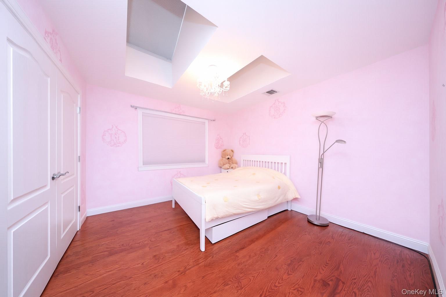 Single Family Highland  Staten Island, NY 10308, MLS-946330-21