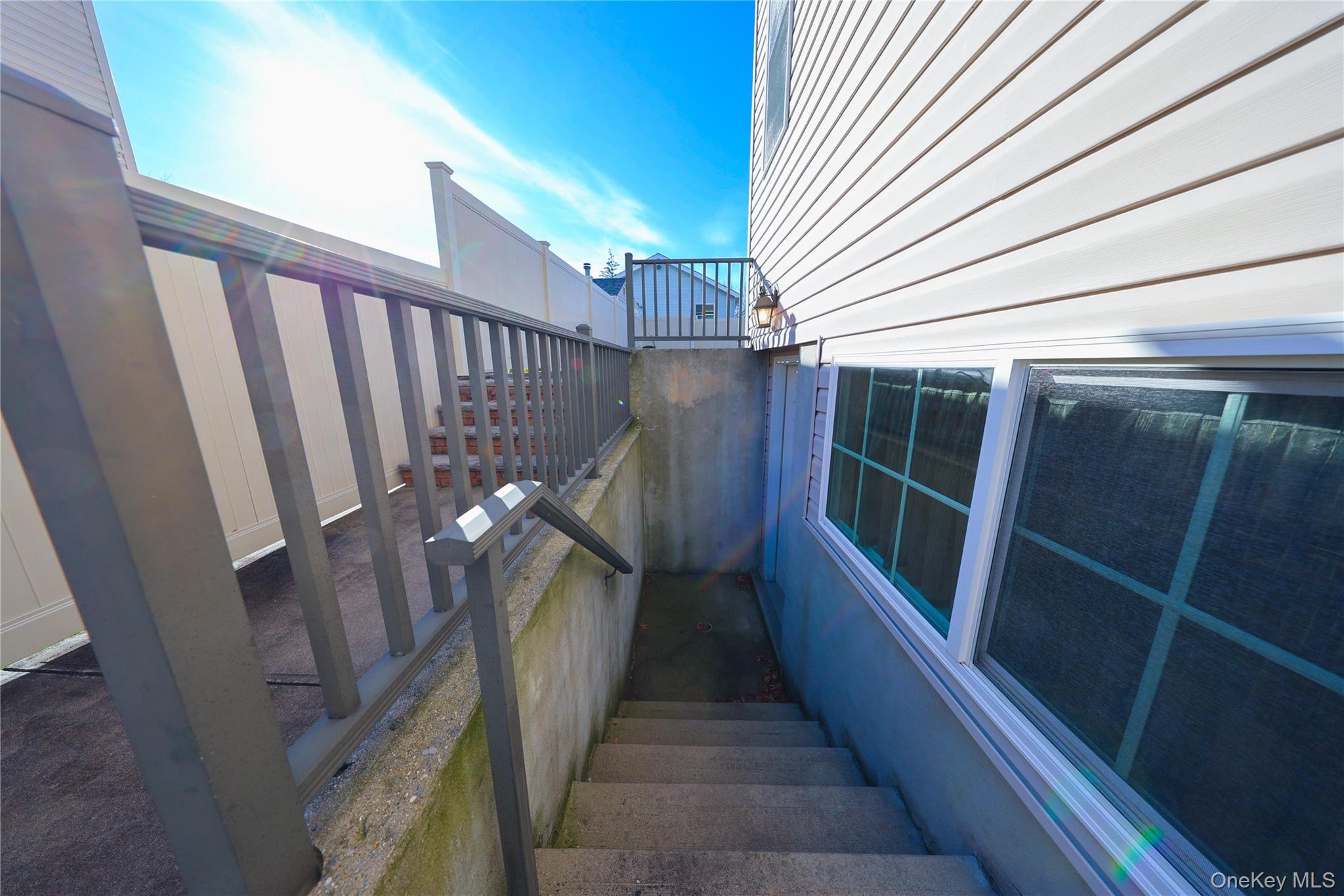 Single Family Highland  Staten Island, NY 10308, MLS-946330-40