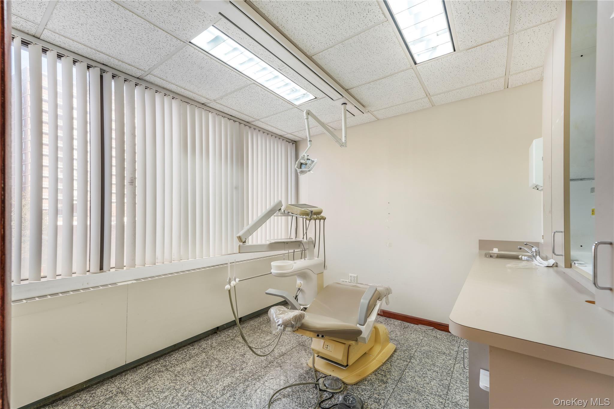 Commercial Lease Main  Queens, NY 11355, MLS-946346-10