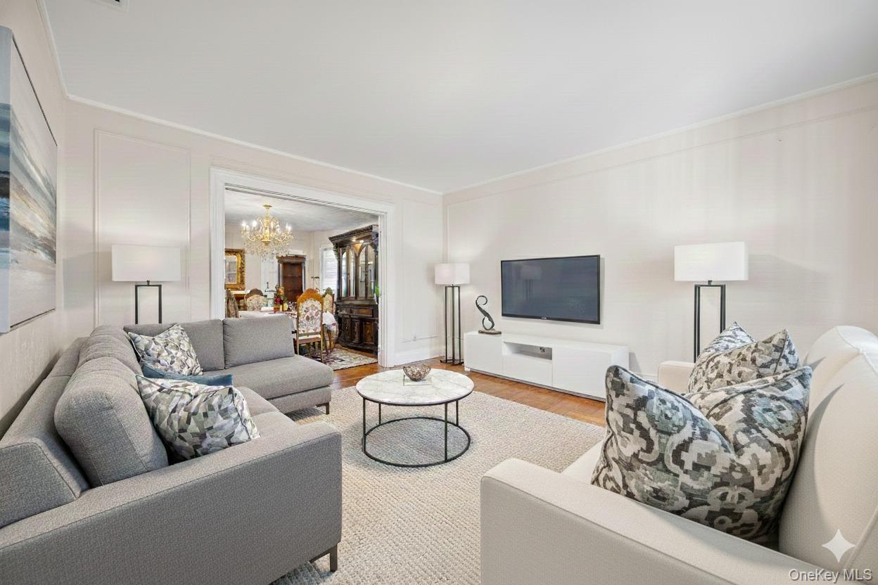 Single Family Hill  Bronx, NY 10466, MLS-946347-2