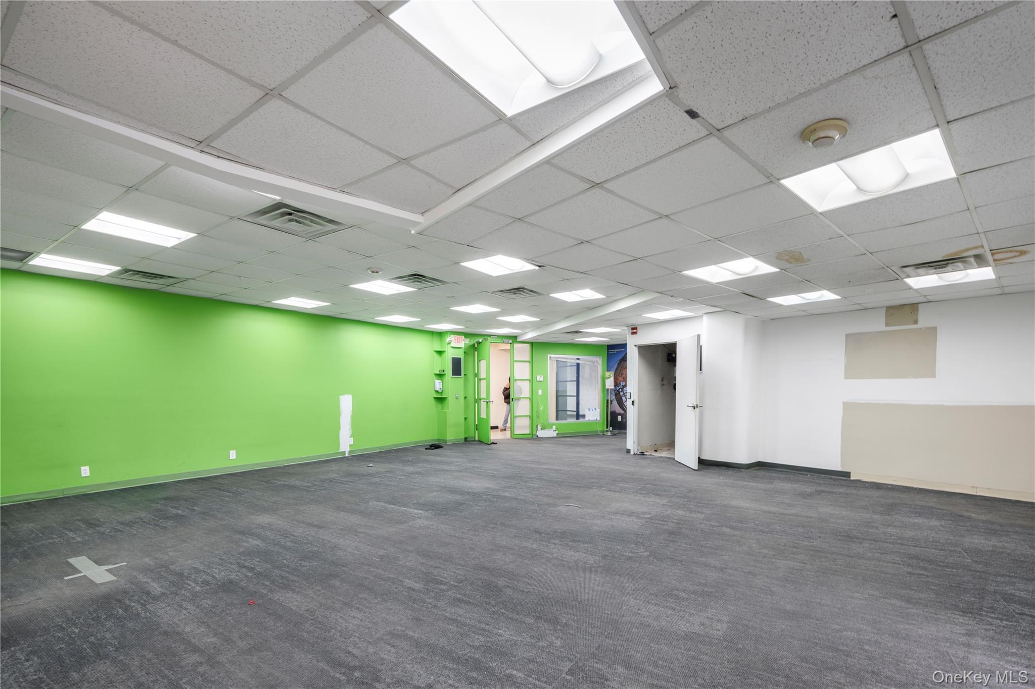 Commercial Lease Main  Queens, NY 11355, MLS-946350-27