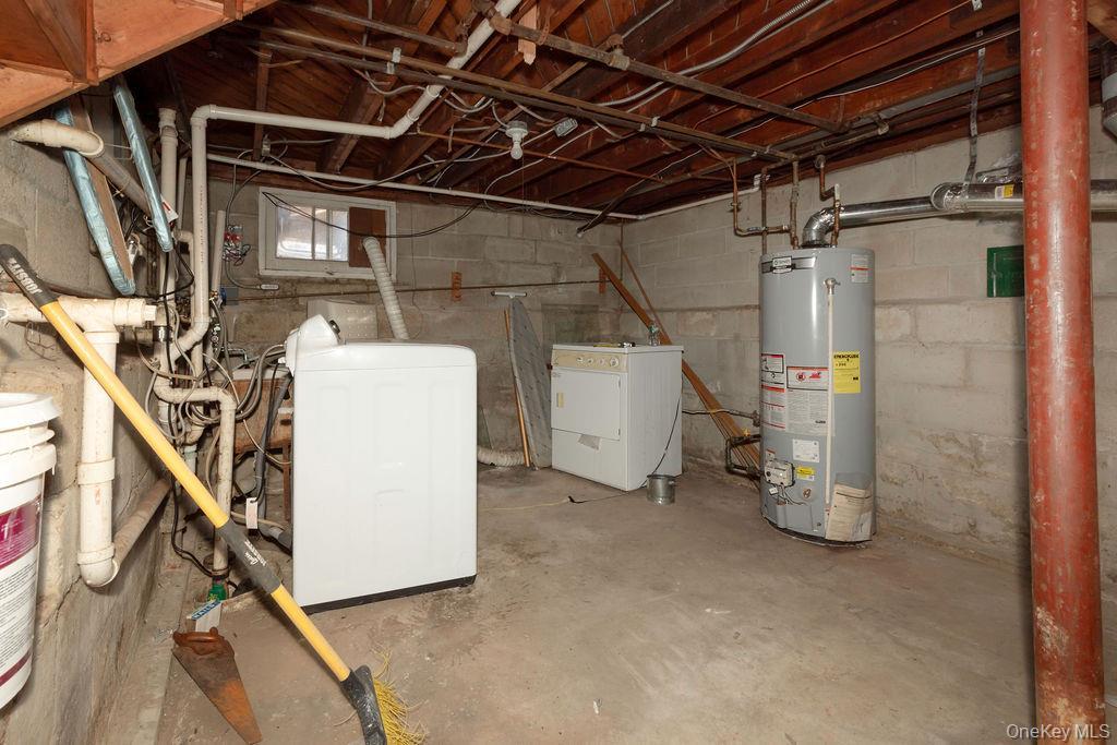 Single Family Reville  Bronx, NY 10464, MLS-946356-22