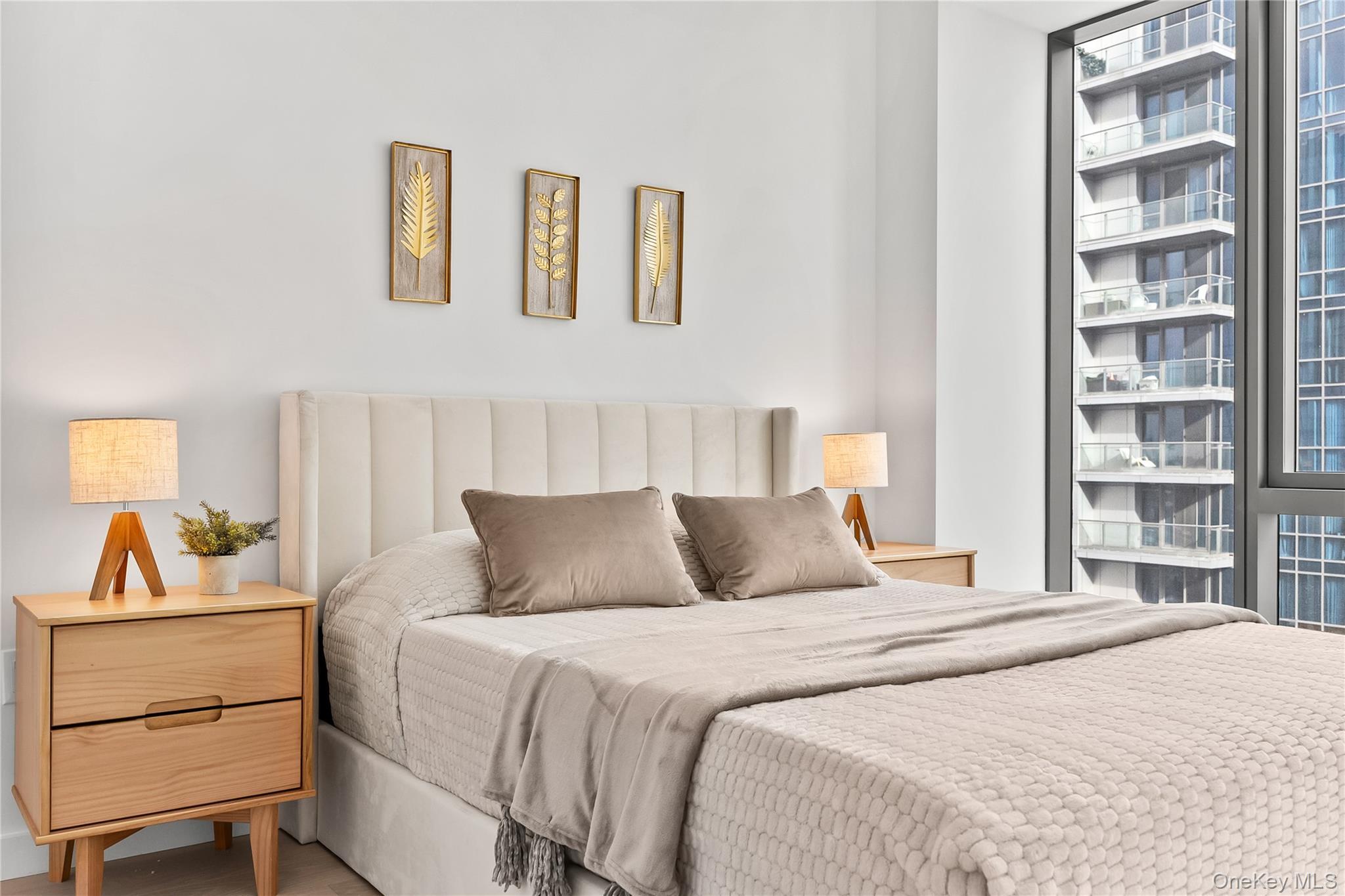 Condo Prince  Queens, NY 11354, MLS-946362-16