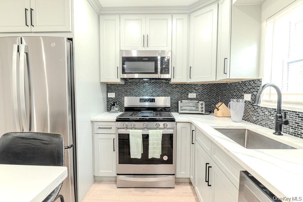 Single Family Mundy  Westchester County, NY 10550, MLS-946387-16