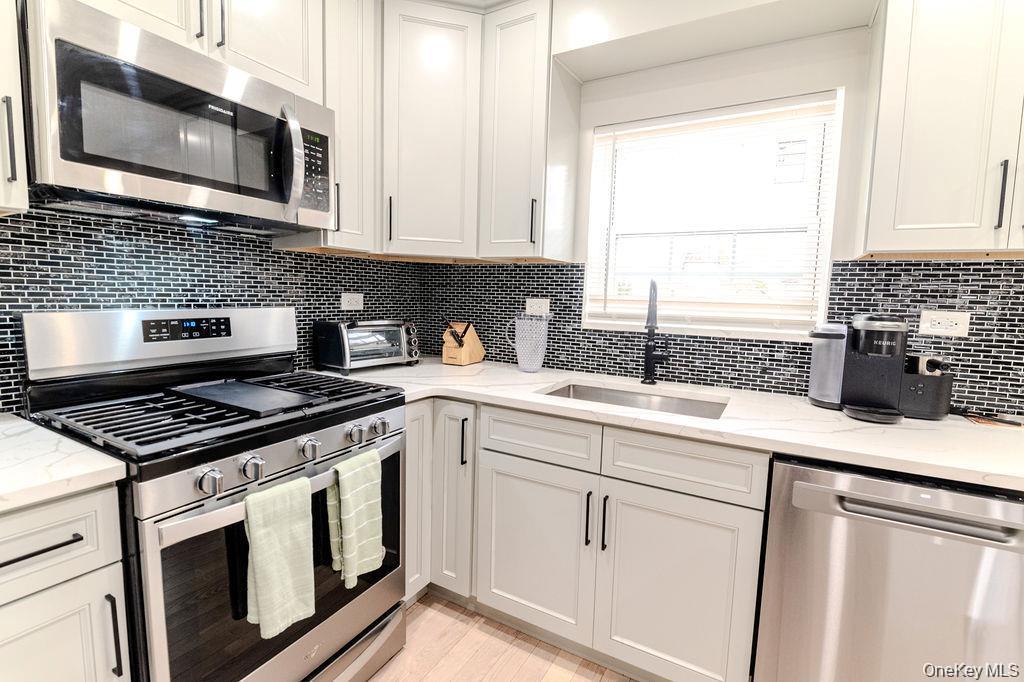 Single Family Mundy  Westchester County, NY 10550, MLS-946387-19