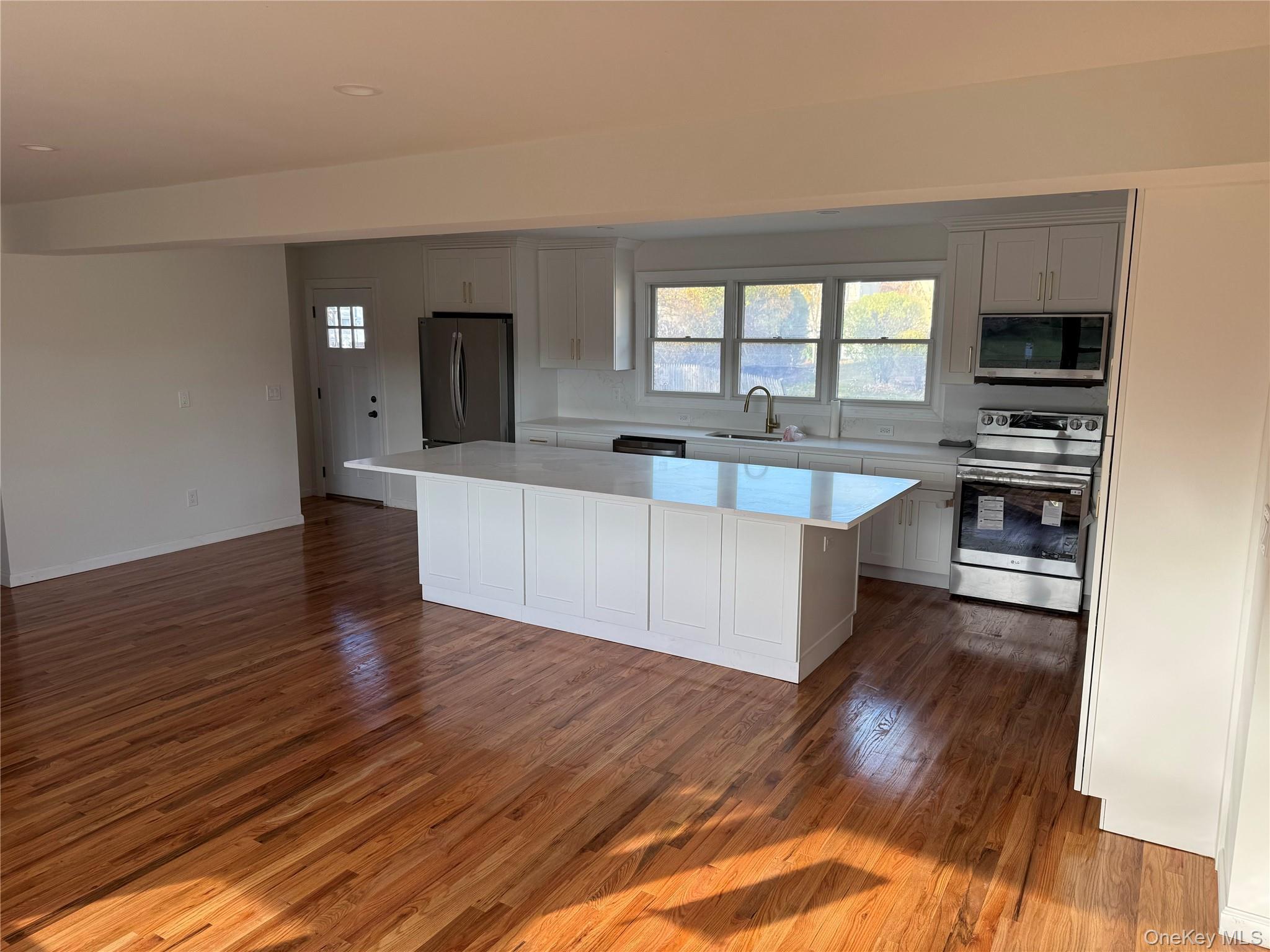 Single Family Centerwood  Suffolk County, NY 11704, MLS-946394-3