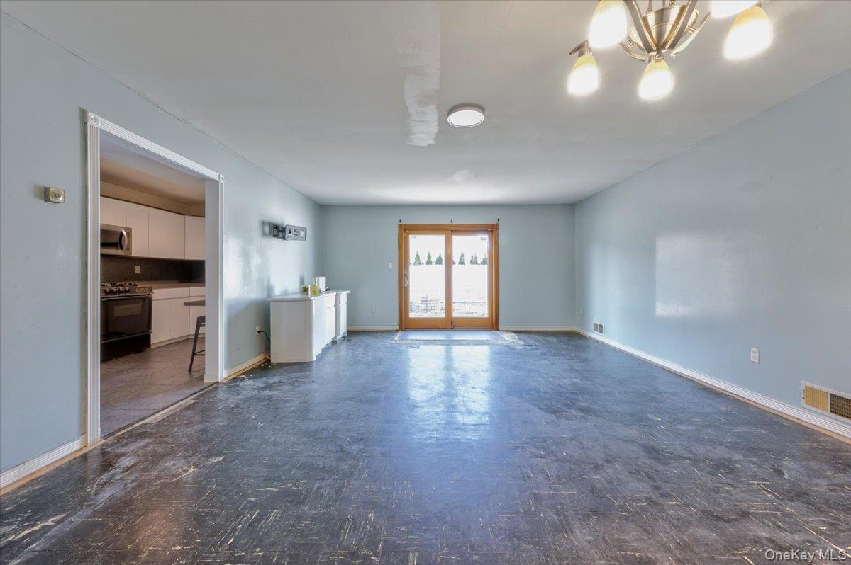 Single Family 86th Queens, NY 11414, MLS-946403-21