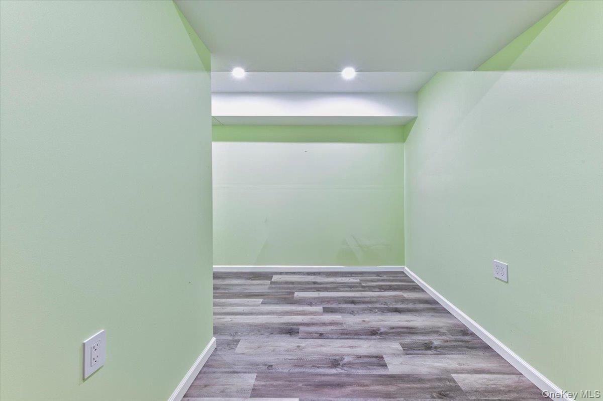 Single Family 86th Queens, NY 11414, MLS-946403-26