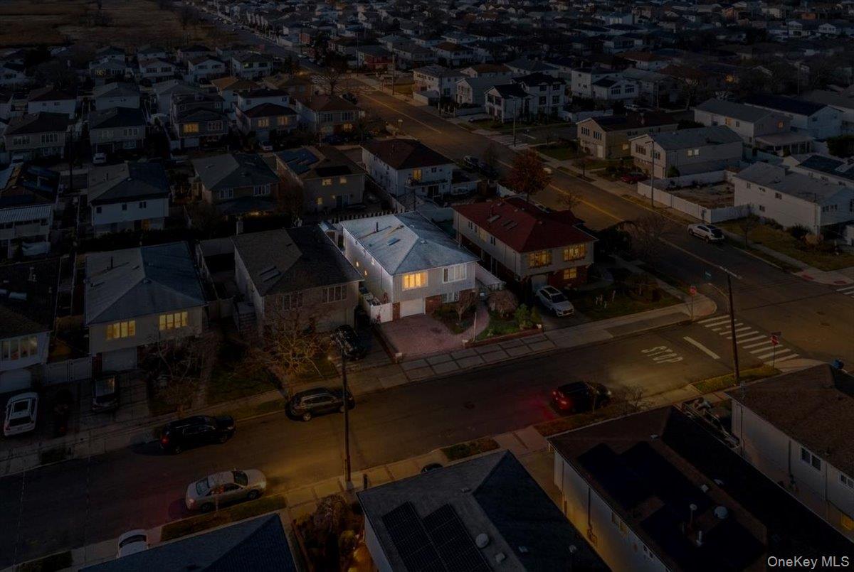 Single Family 86th  Queens, NY 11414, MLS-946403-37