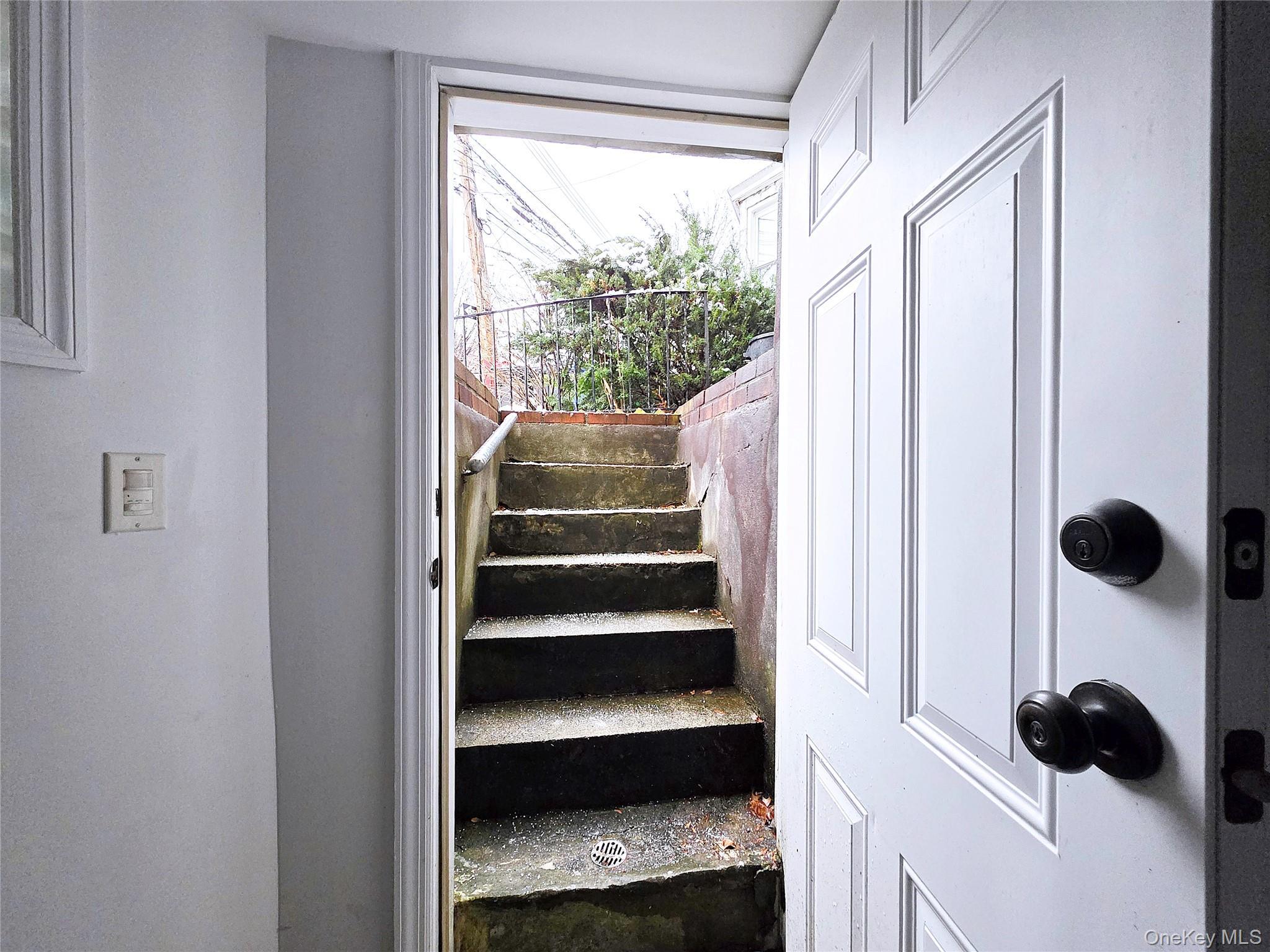 Single Family 80th  Queens, NY 11385, MLS-946416-24