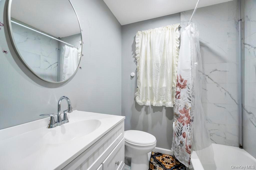 Single Family Andrews Avenue Suffolk County, NY 11798, MLS-946528-12