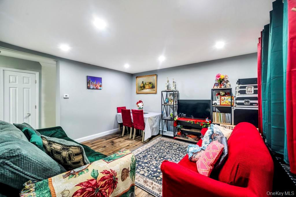 Single Family Andrews Avenue Suffolk County, NY 11798, MLS-946528-13