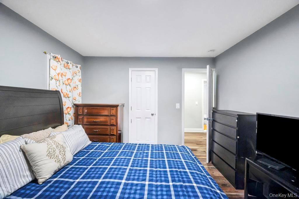 Single Family Andrews Avenue Suffolk County, NY 11798, MLS-946528-4