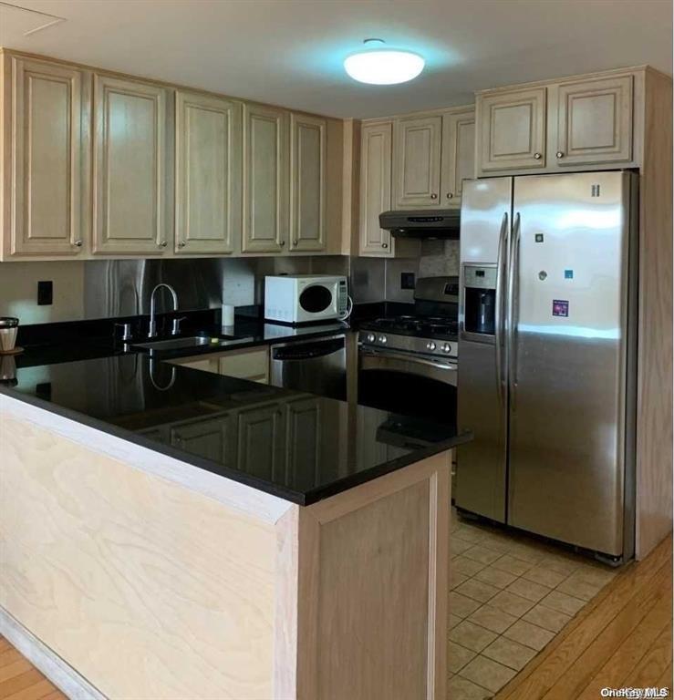 Single Family Sanford  Queens, NY 11355, MLS-946572-3