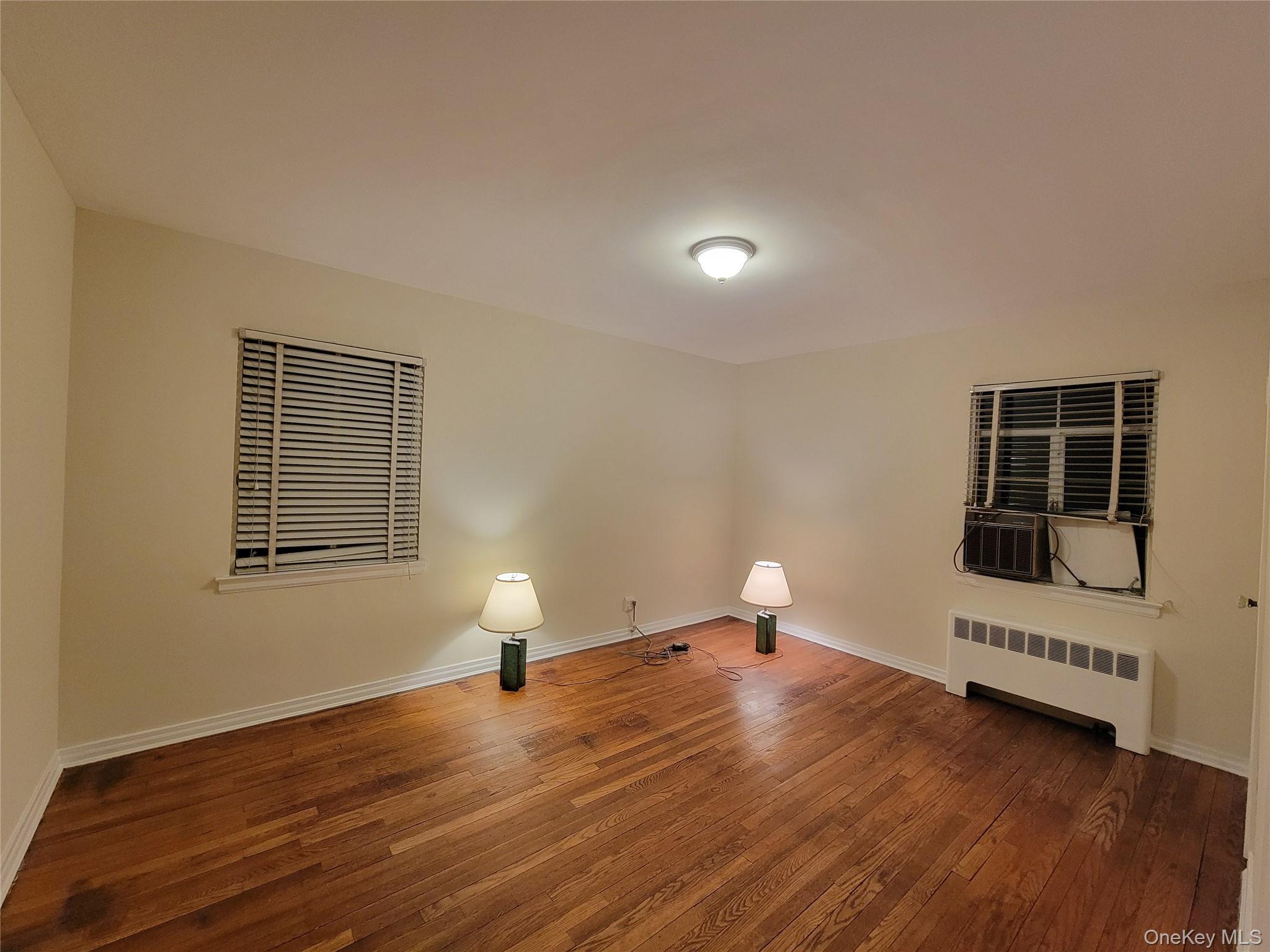 Single Family Murdock Queens, NY 11429, MLS-946573-11