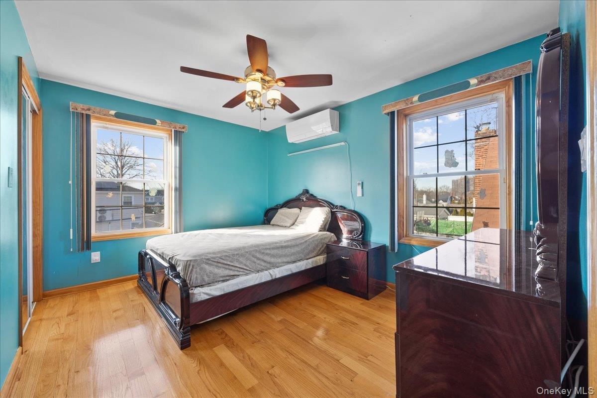 Single Family 265th  Queens, NY 11004, MLS-946576-22