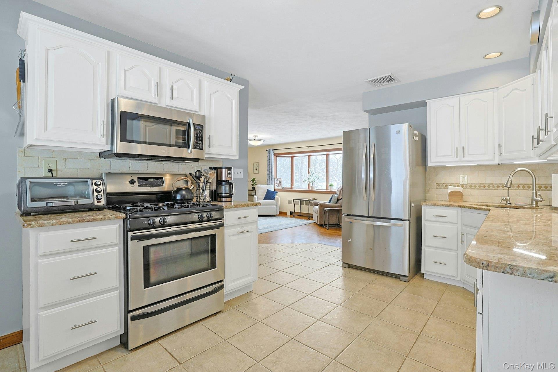 Single Family Briarwood  Rockland County, NY 10956, MLS-946593-15
