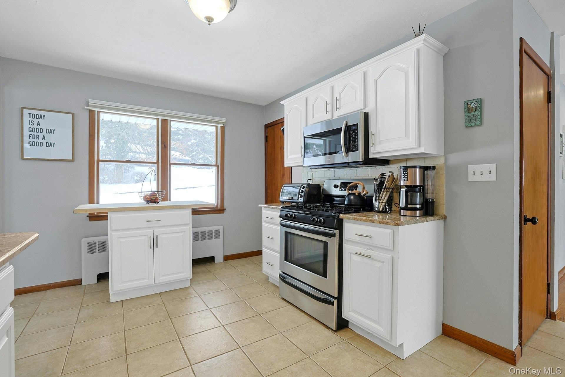 Single Family Briarwood  Rockland County, NY 10956, MLS-946593-17