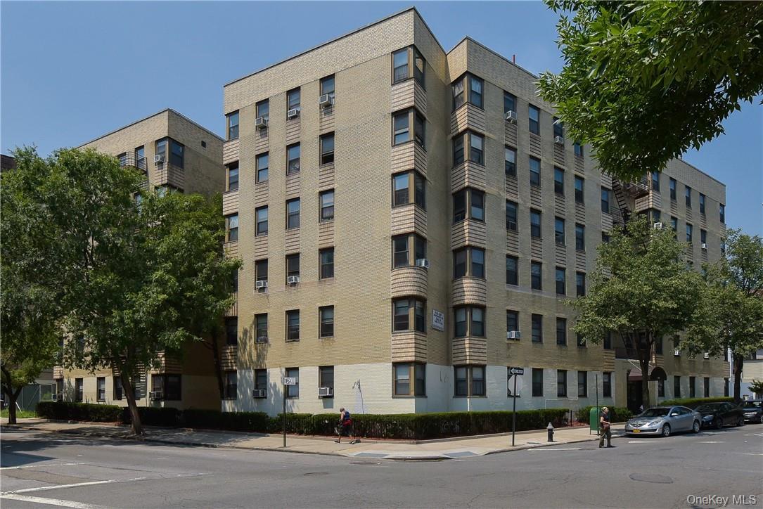 Coop Mosholu  Bronx, NY 10458, MLS-946598-10