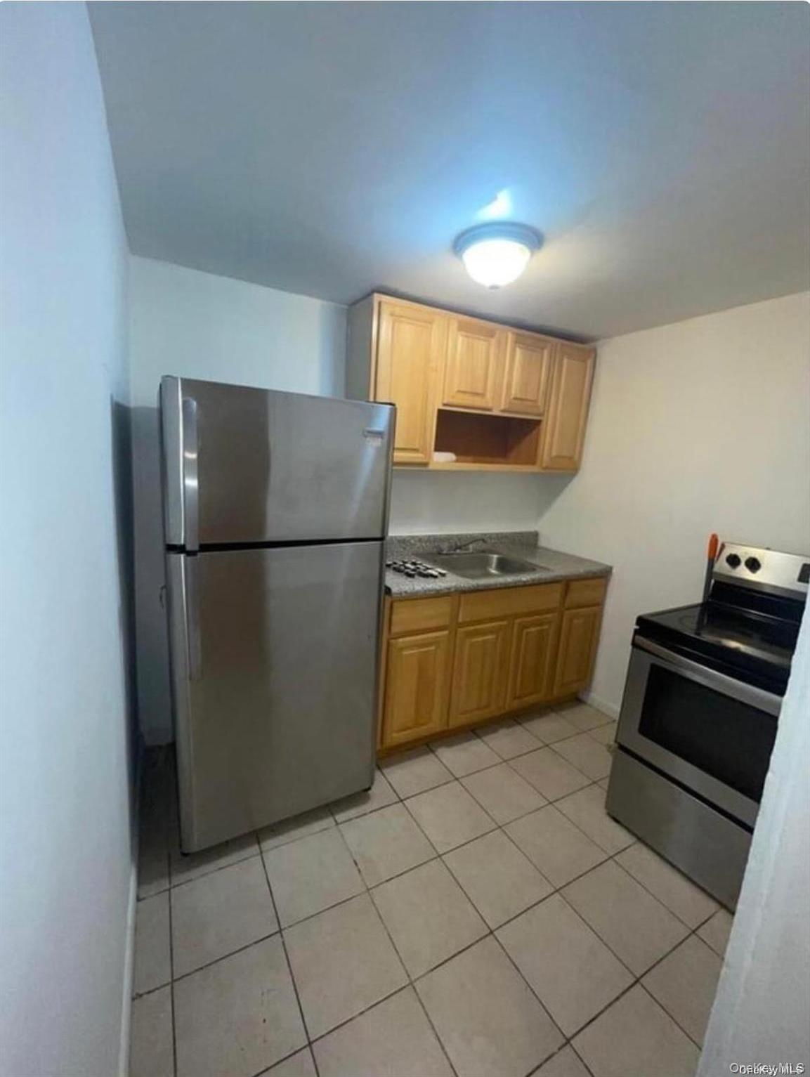 Single Family 223rd  Bronx, NY 10466, MLS-946601-3