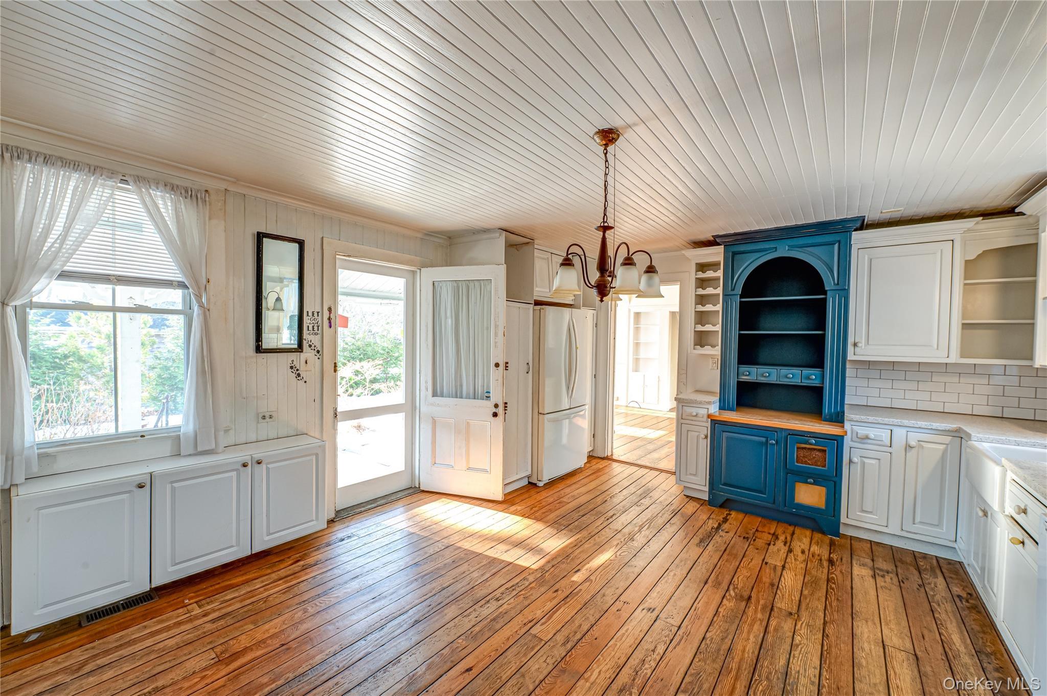 Single Family Springville Road Suffolk County, NY 11946, MLS-946609-10