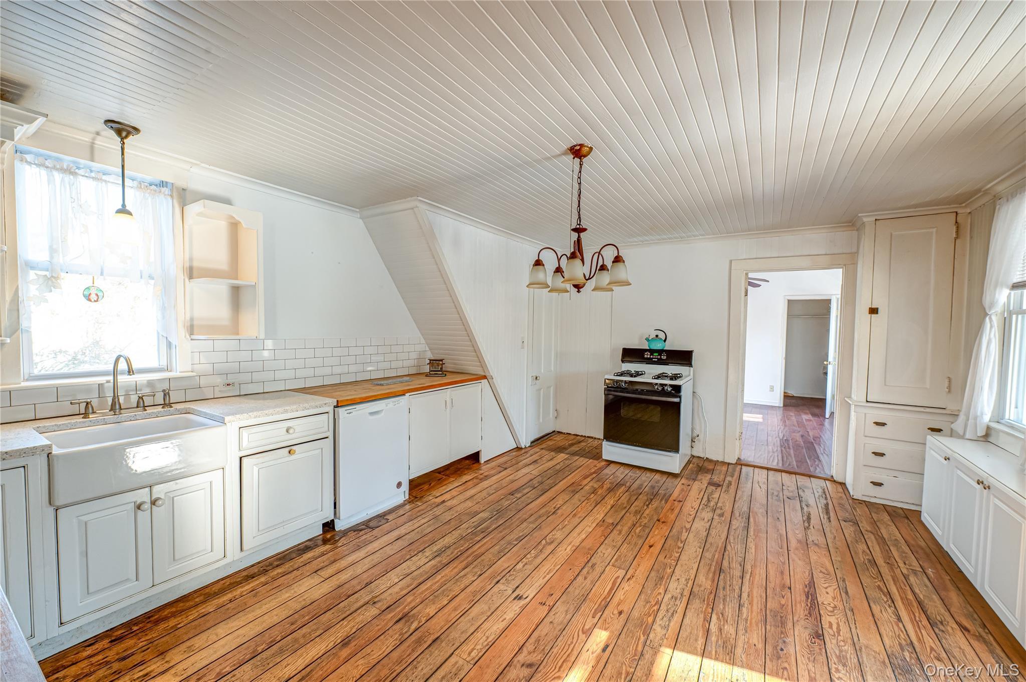 Single Family Springville Road Suffolk County, NY 11946, MLS-946609-12