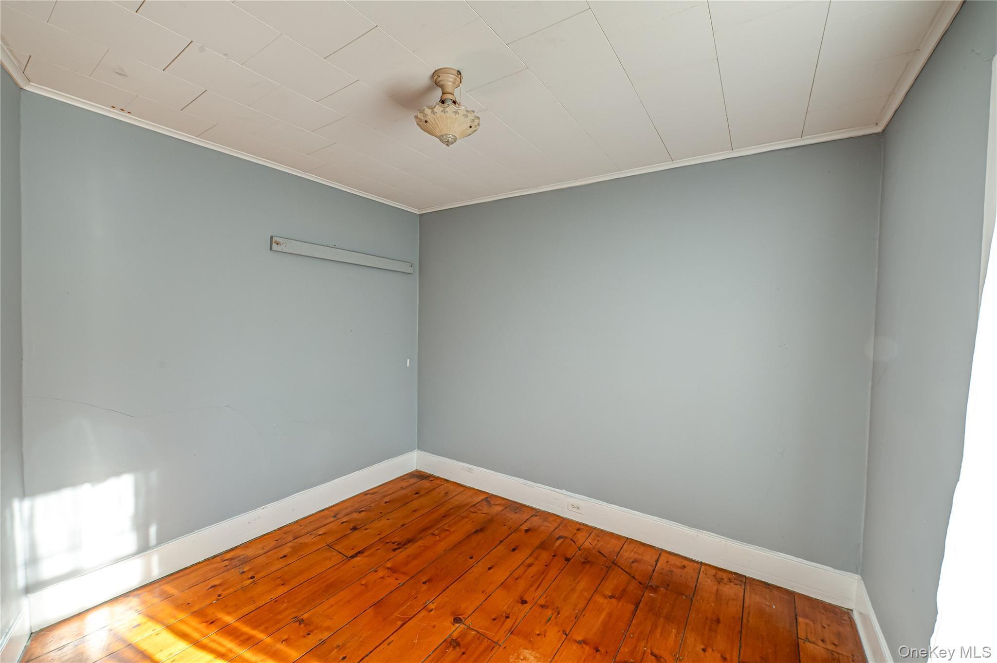 Single Family Springville Road Suffolk County, NY 11946, MLS-946609-22