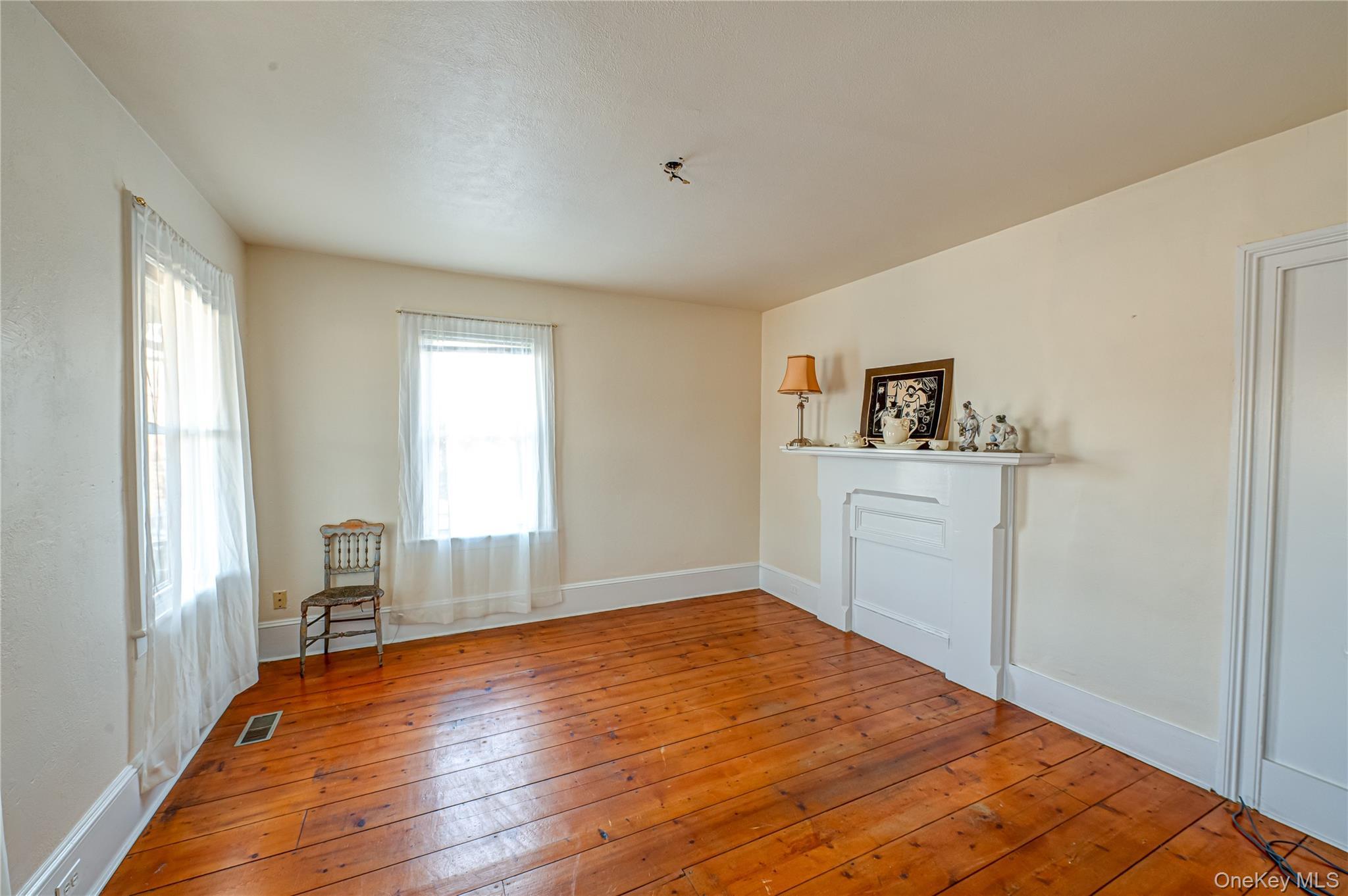 Single Family Springville Road Suffolk County, NY 11946, MLS-946609-34