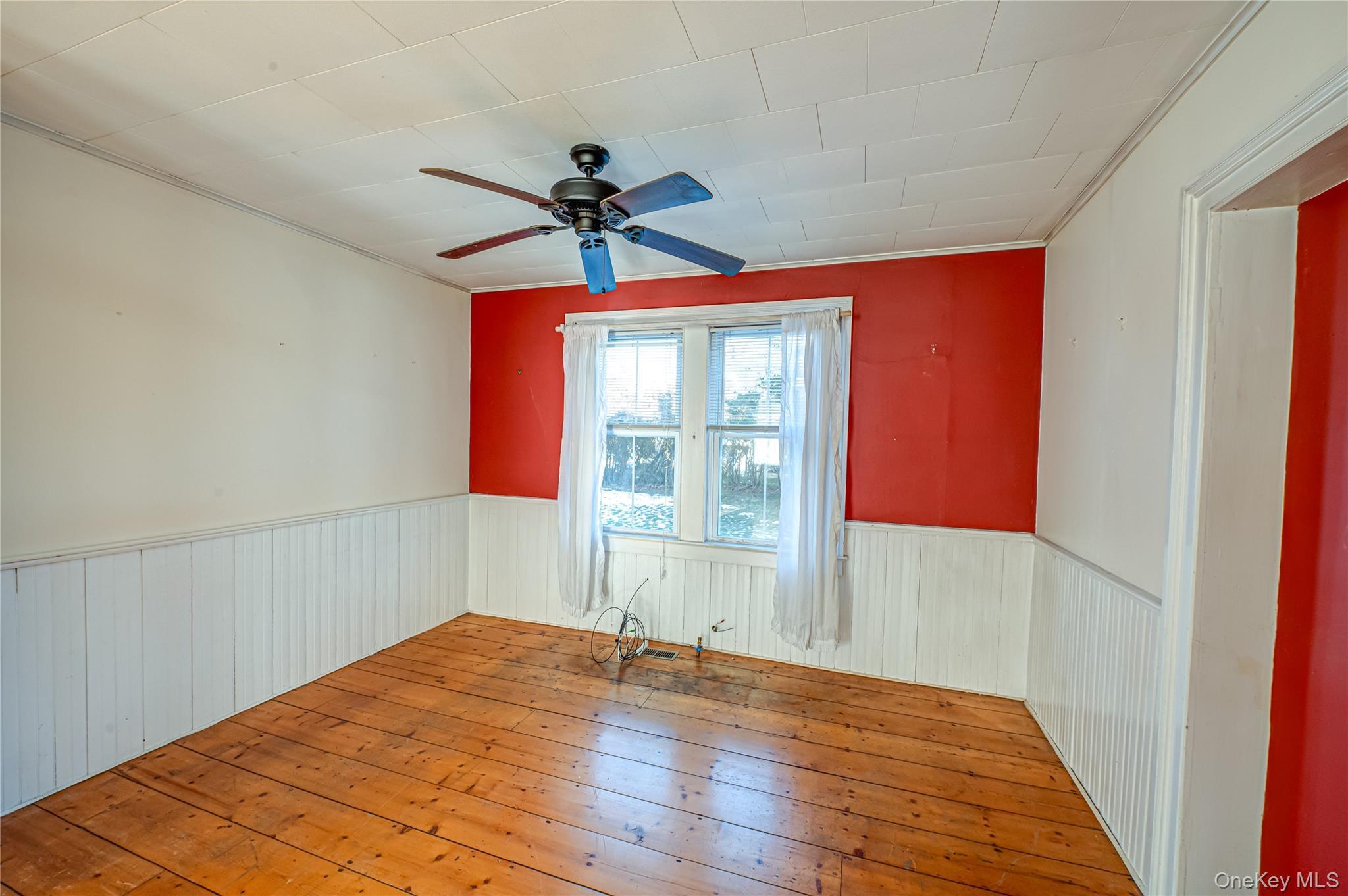 Single Family Springville Road Suffolk County, NY 11946, MLS-946609-37