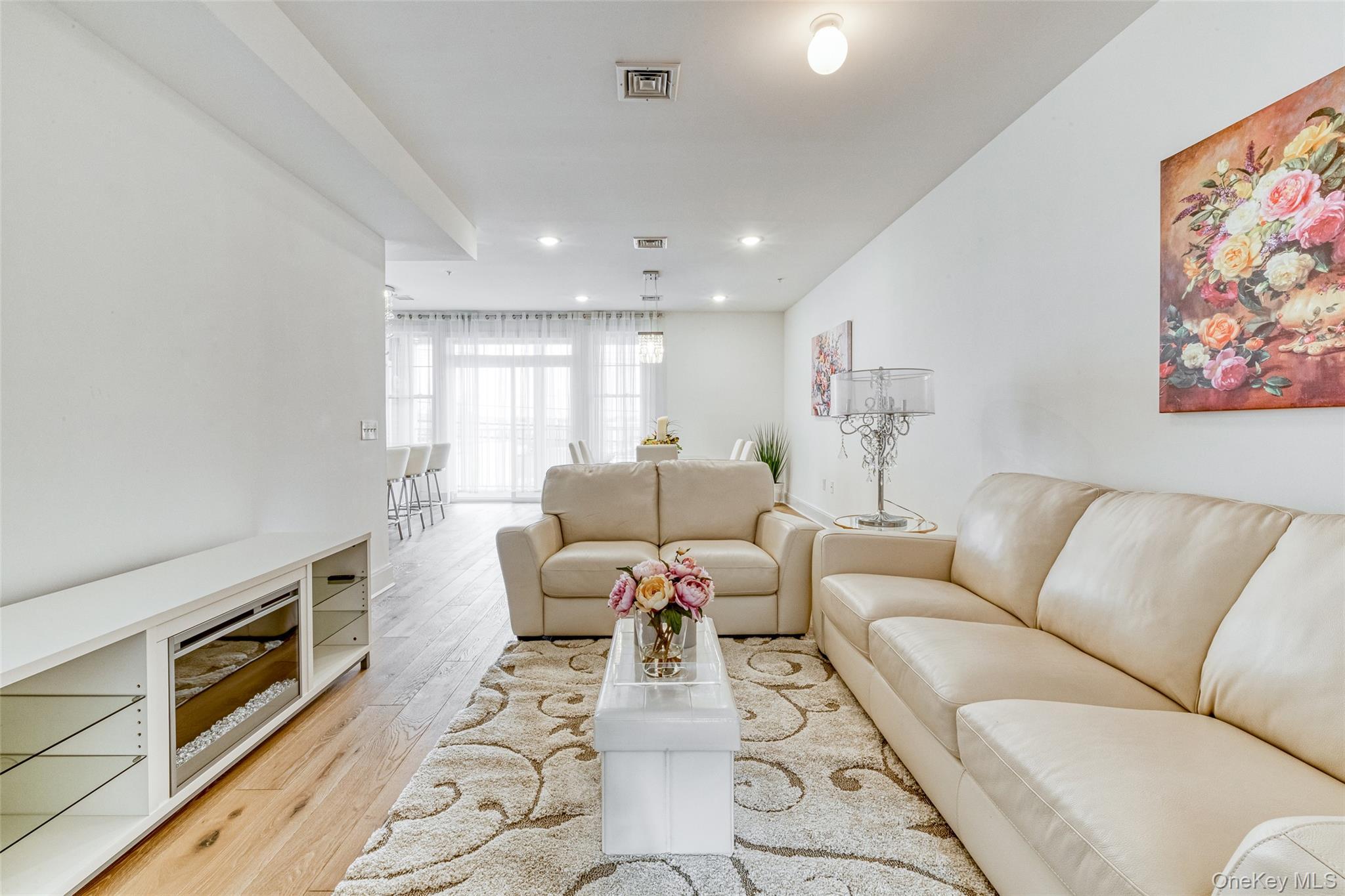 Condo Marina Pointe  Nassau County, NY 11518, MLS-946618-4