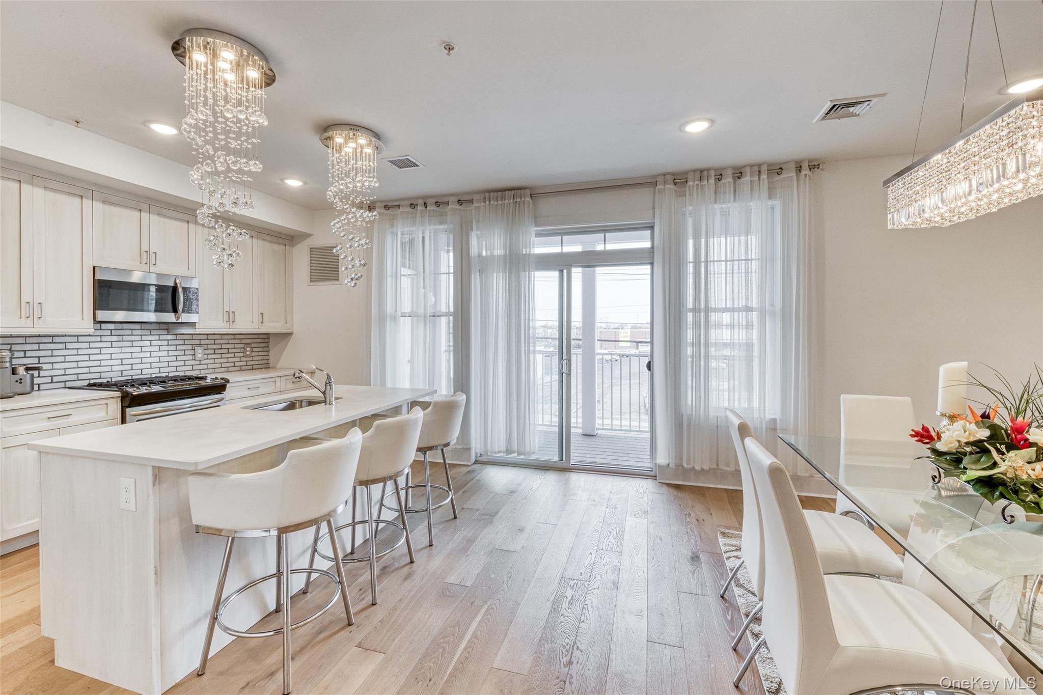 Condo Marina Pointe  Nassau County, NY 11518, MLS-946618-9