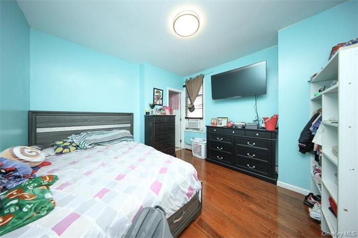 Single Family Wyona  Brooklyn, NY 11207, MLS-946646-18