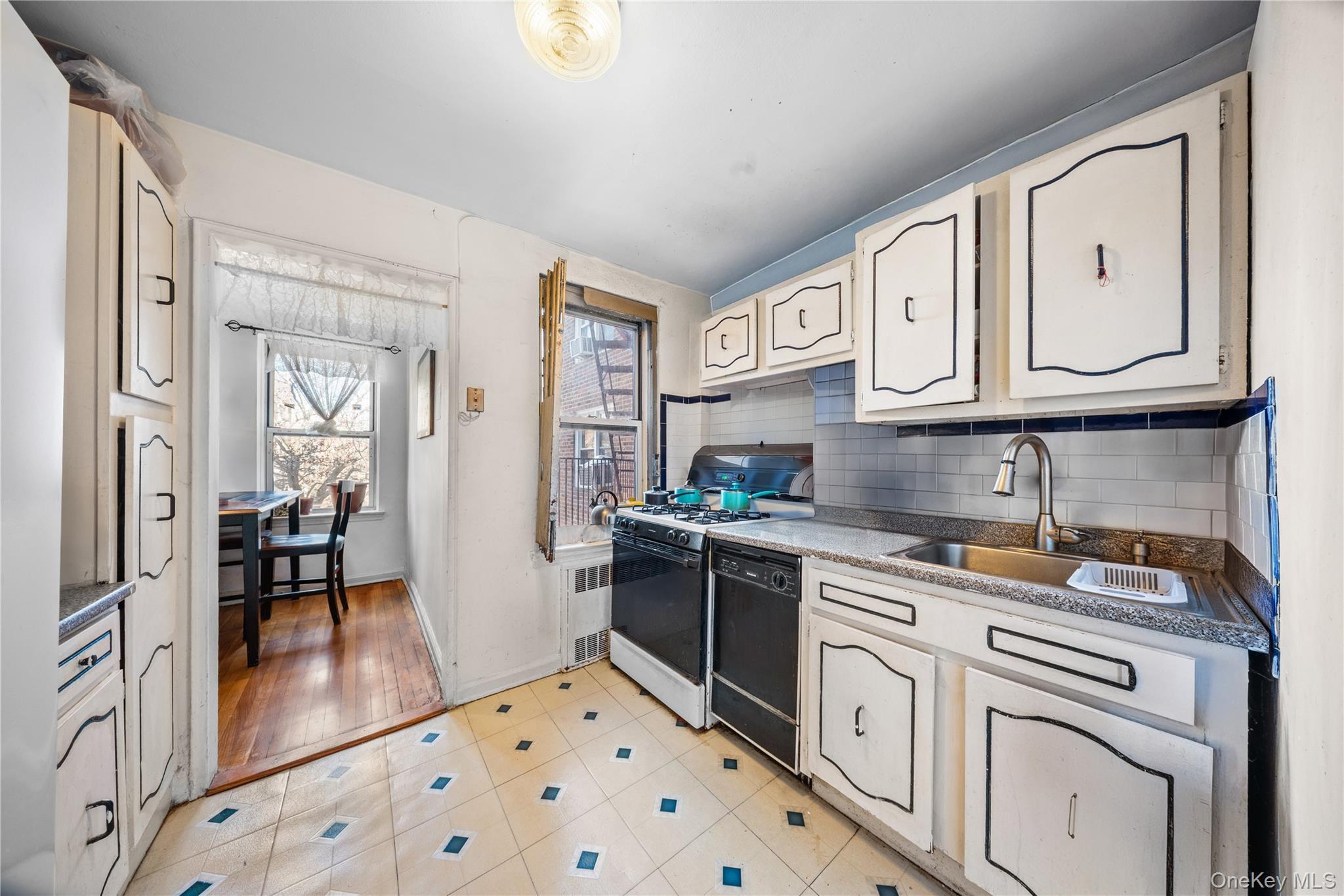 Coop 67th  Queens, NY 11375, MLS-946648-9