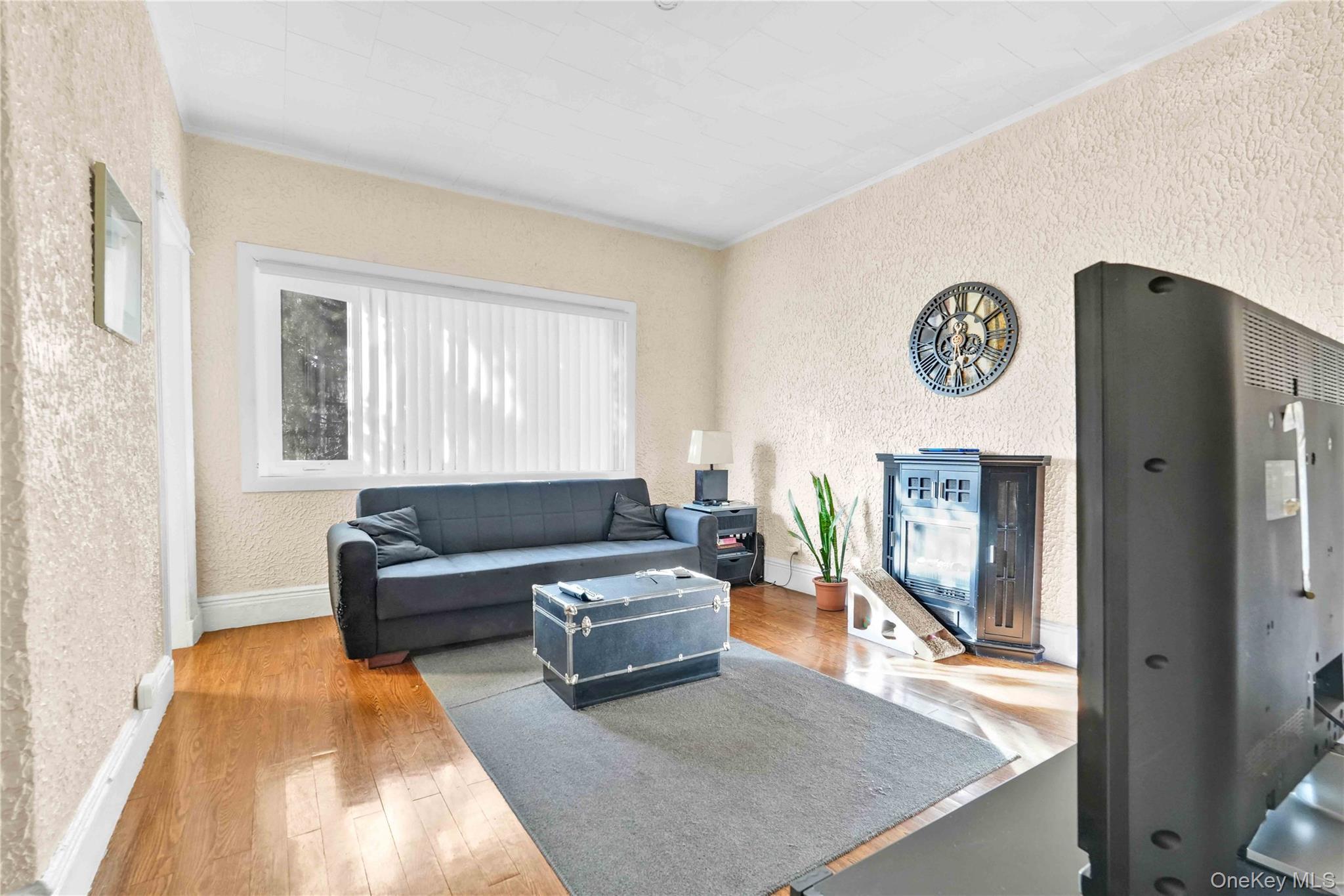 Single Family 90th Queens, NY 11416, MLS-946656-12