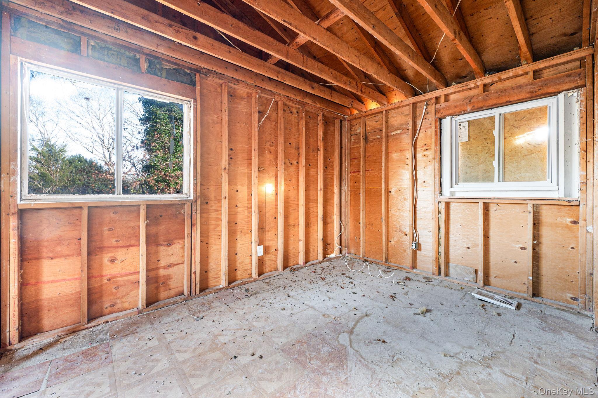 Single Family Hounslow  Suffolk County, NY 11967, MLS-946659-15