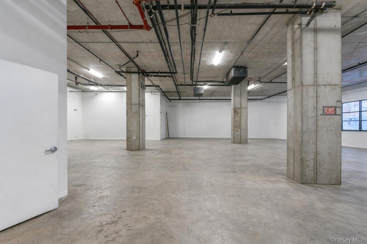 Commercial Lease Justice  Queens, NY 11373, MLS-946692-2